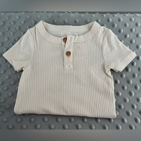 2 for $14!๐ Cat & Jack Henley Onsie - Picture 4 of 5